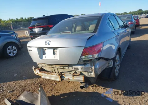 2008 Honda Accord 2.4 Ex z USA, uszkodzony, nr VIN 1HGCP26758A099270